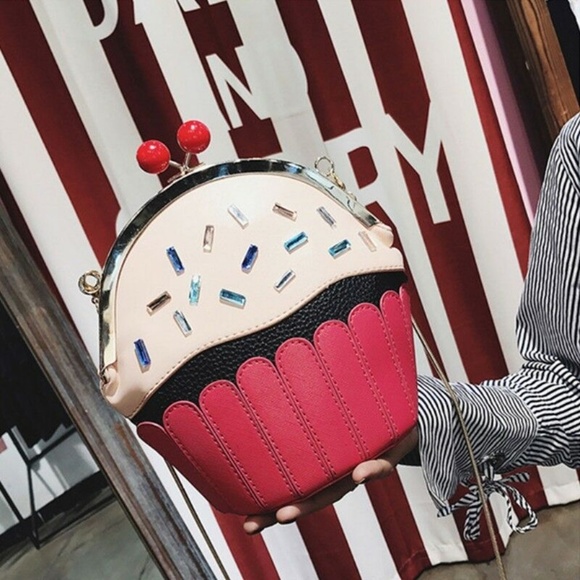 NWT-Fashion Cup Cake Long Chain Strap Cross Body - Picture 2 of 8